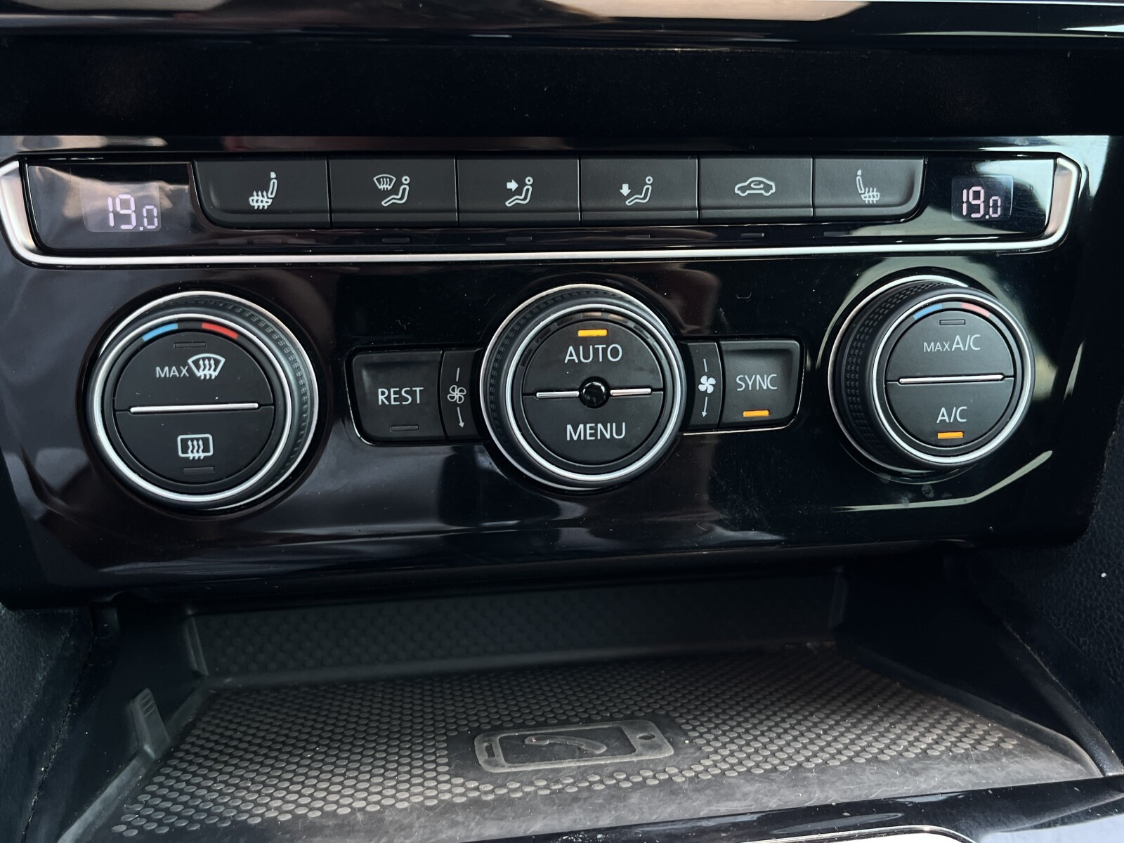 Volkswagen Arteon - zdjęcie 29