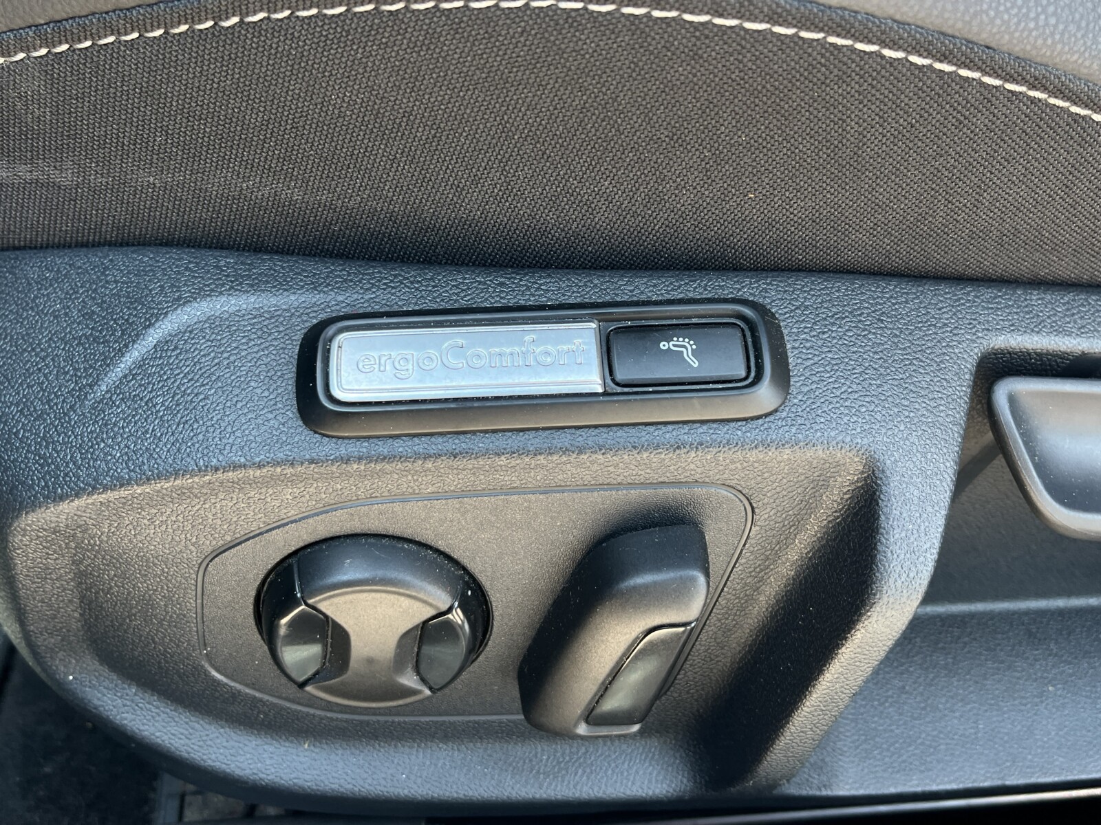 Volkswagen Arteon - zdjęcie 19