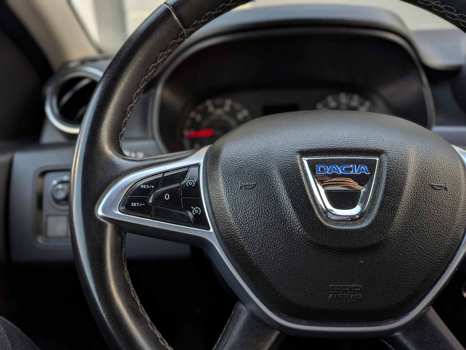Dacia Duster - zdjęcie 15