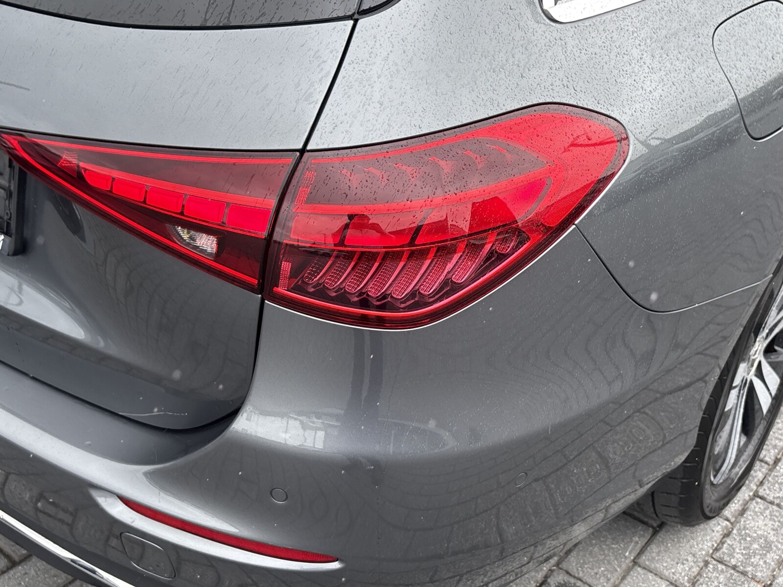 Mercedes-Benz C 200 - zdjęcie 36