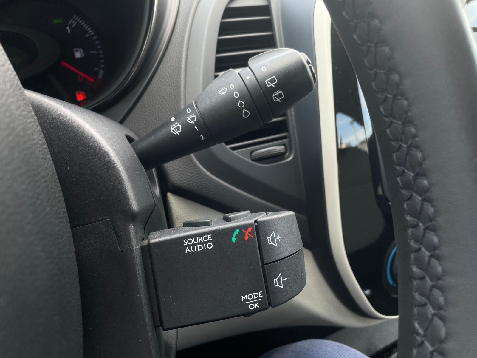 Renault Captur - zdjęcie 22