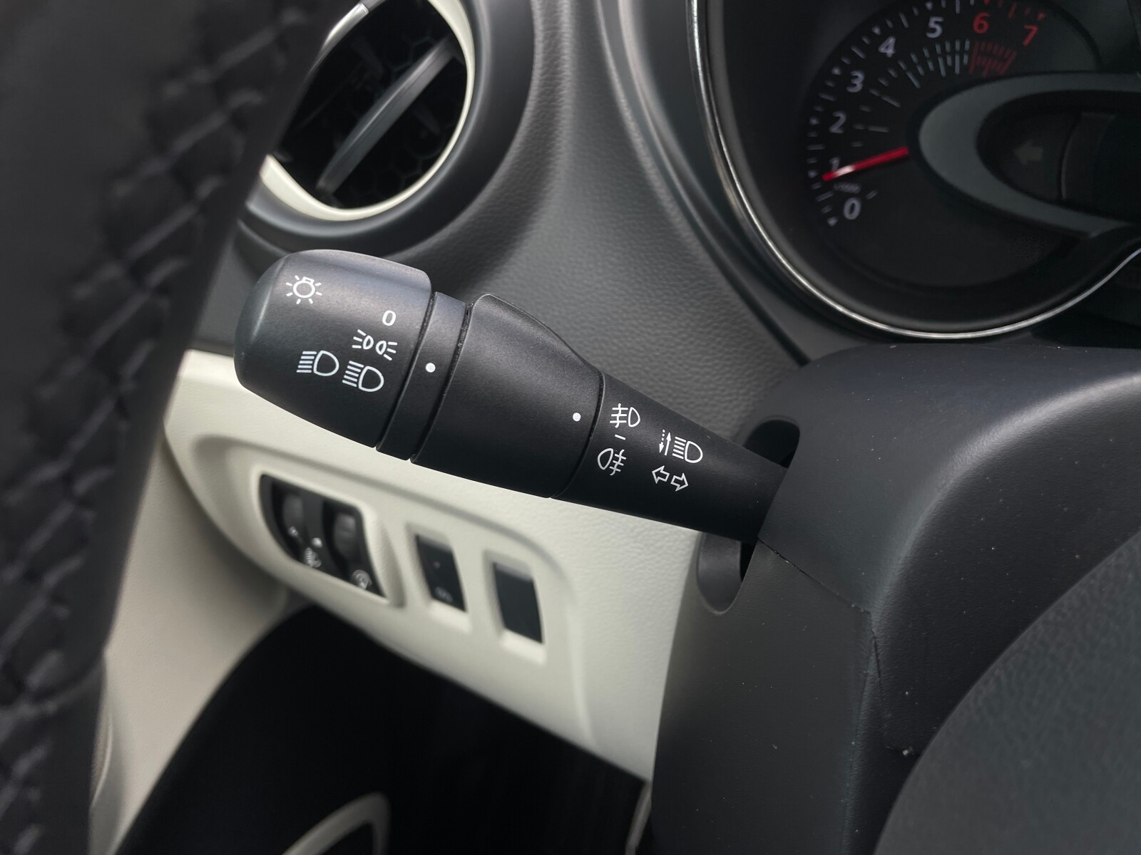Renault Captur - zdjęcie 20