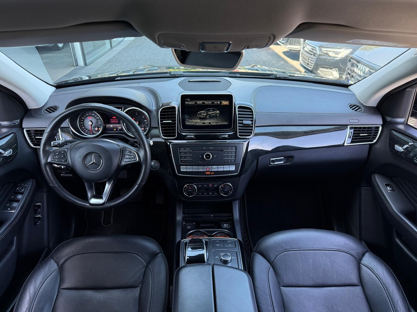 Mercedes-Benz GLE 350 - zdjęcie 22