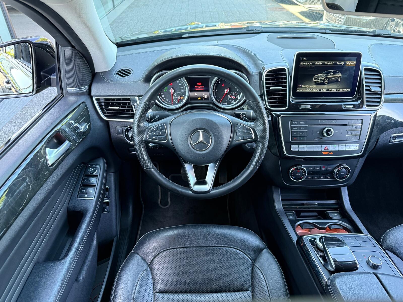 Mercedes-Benz GLE 350 - zdjęcie 24