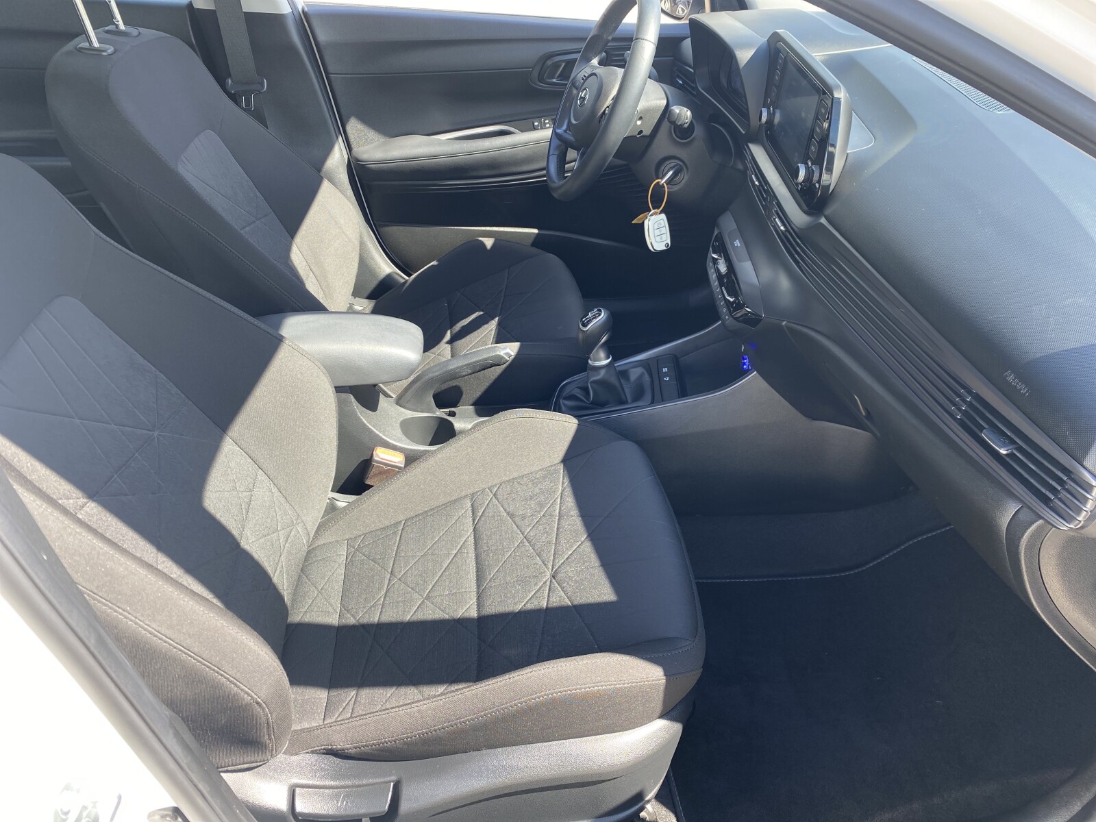 Hyundai Bayon - zdjęcie 14