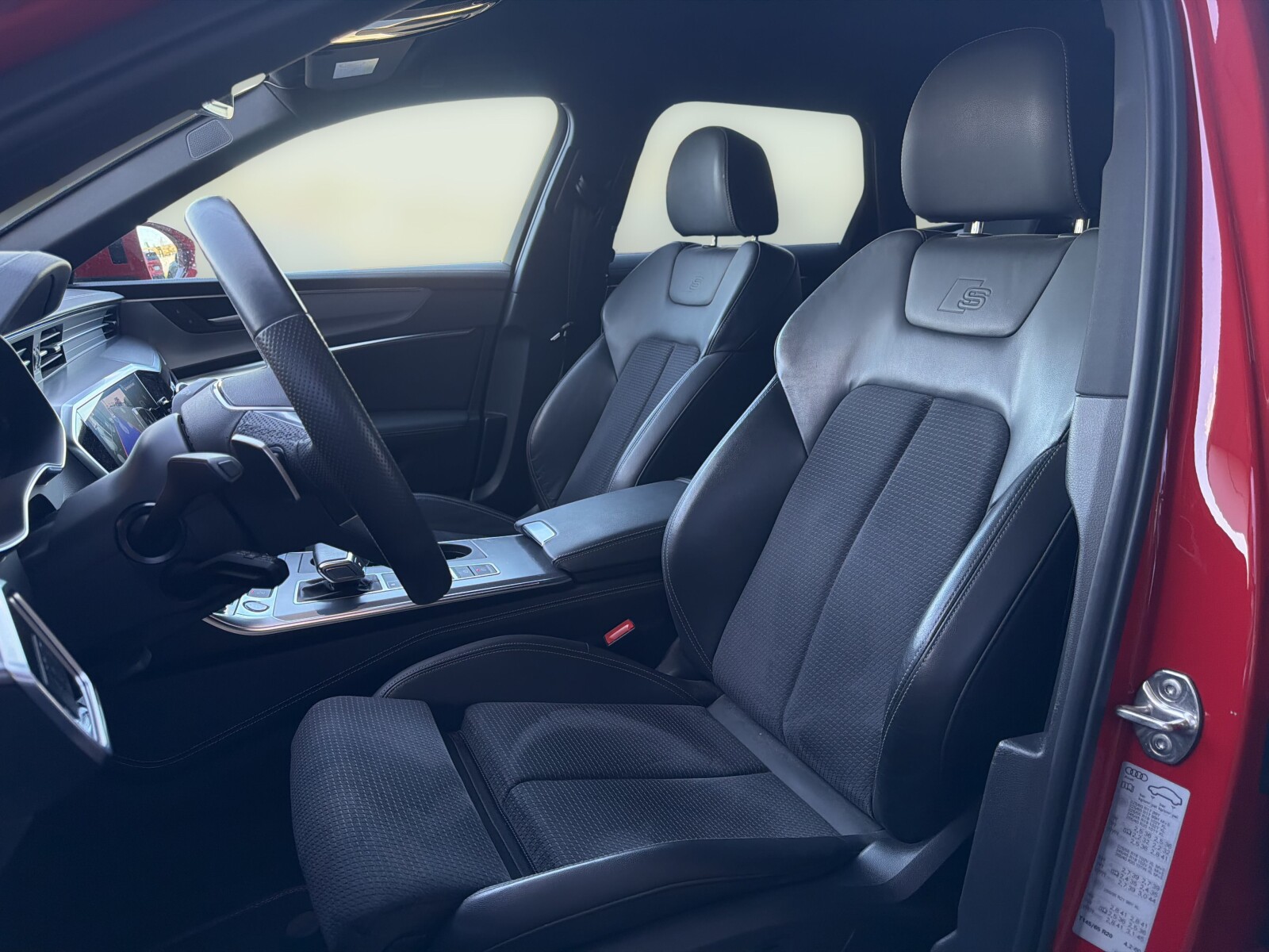 Audi A6 Avant - zdjęcie 13