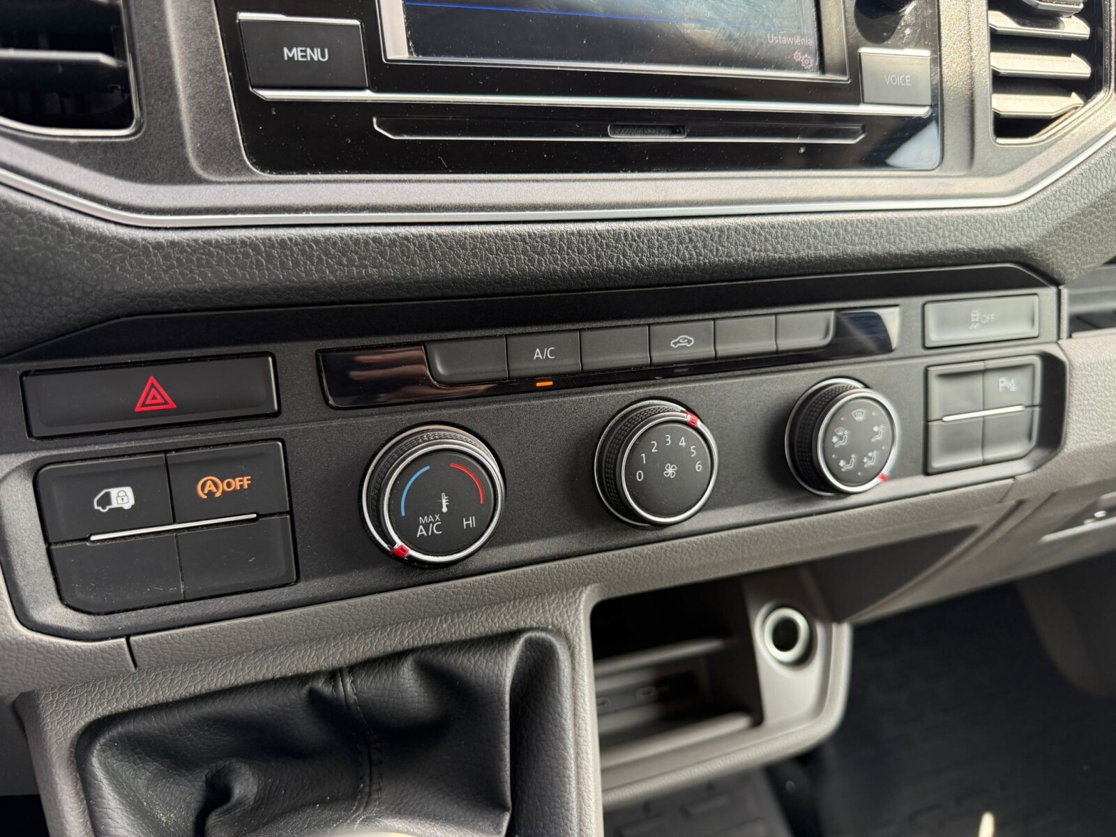 Volkswagen Crafter - zdjęcie 25
