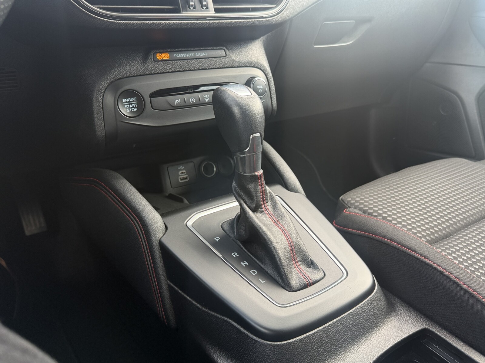 Ford Focus - zdjęcie 20
