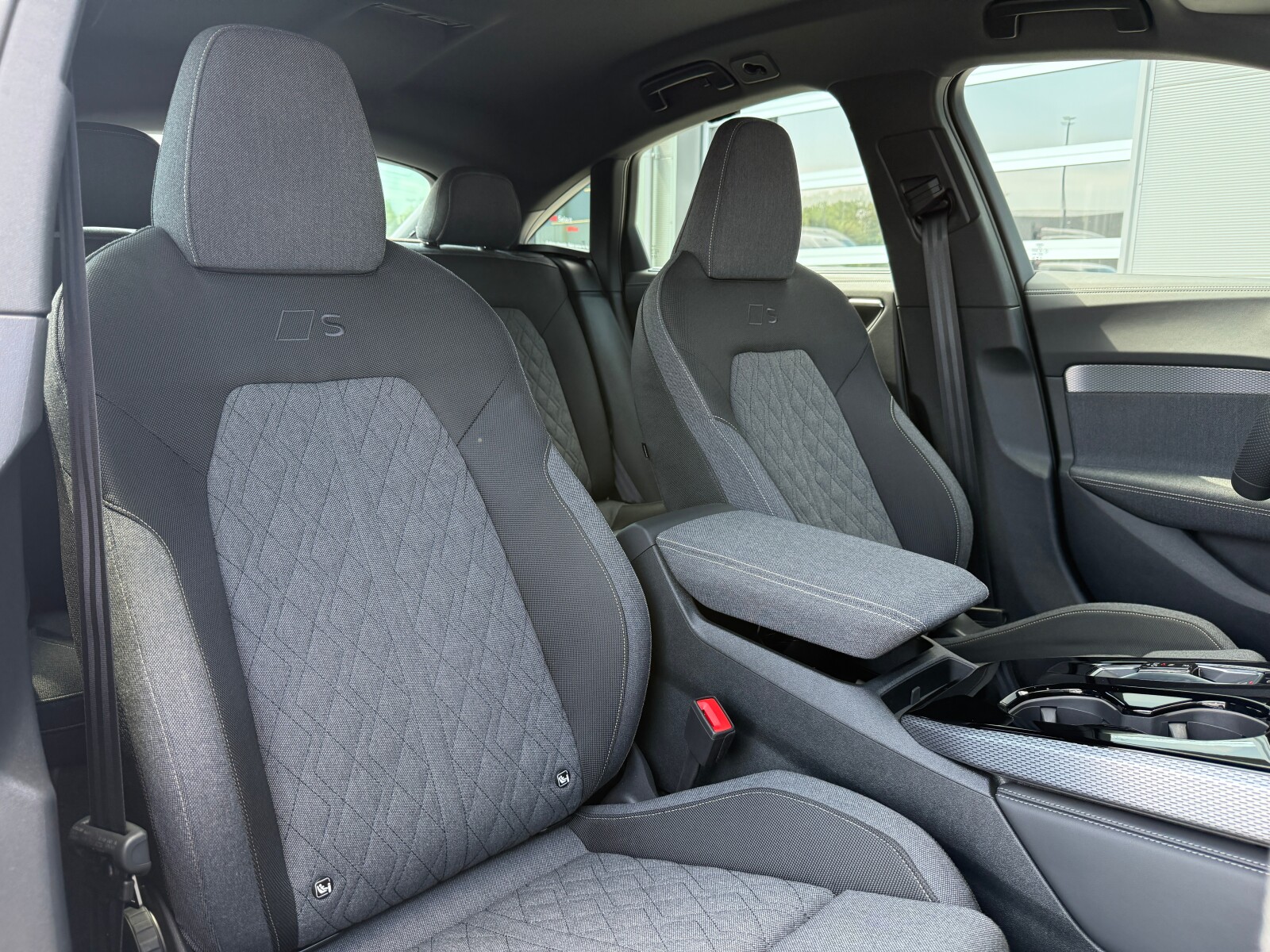 Audi A5 Limousine - zdjęcie 23
