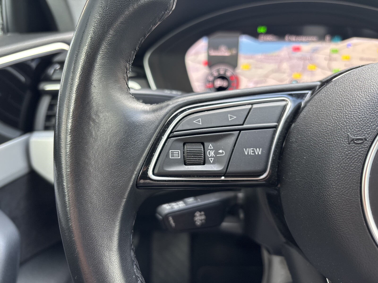 Audi A4 Avant - zdjęcie 11