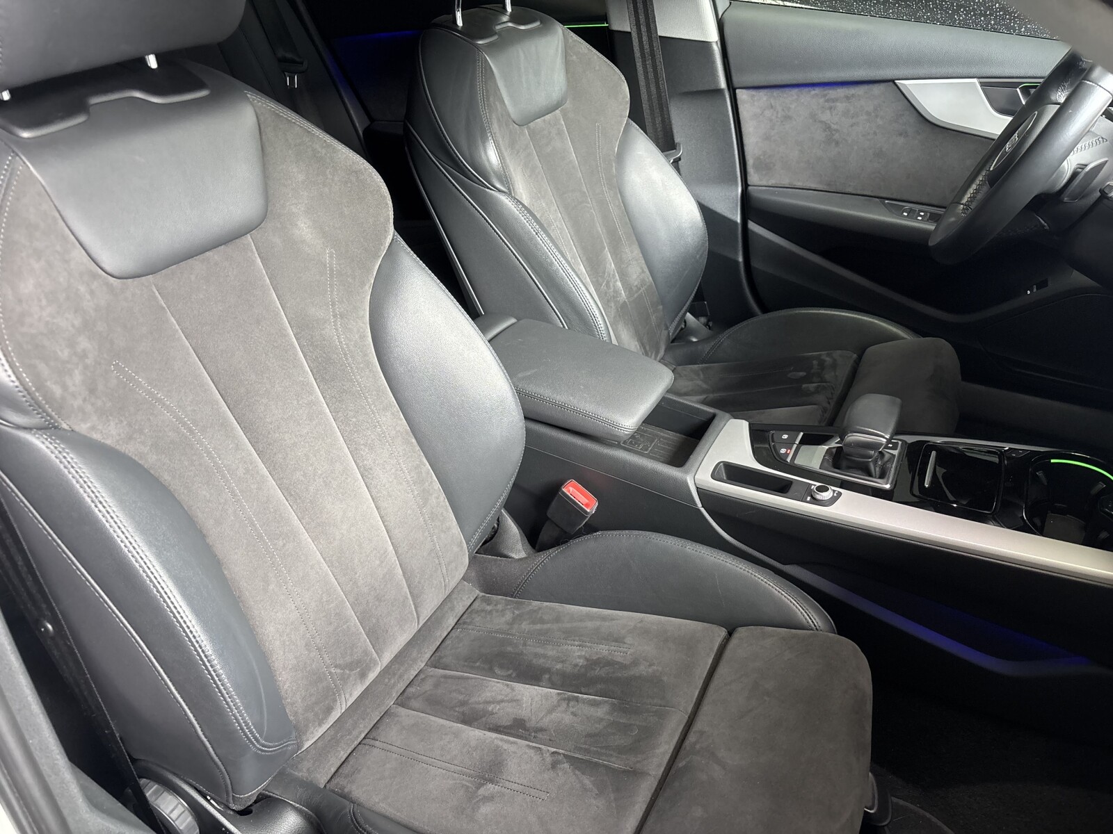 Audi A4 Avant - zdjęcie 29