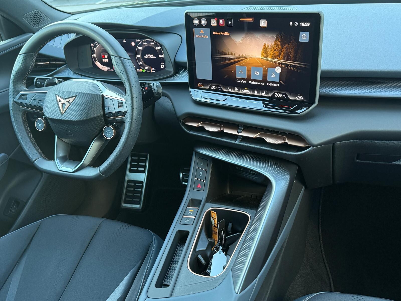 Cupra Terramar - zdjęcie 12