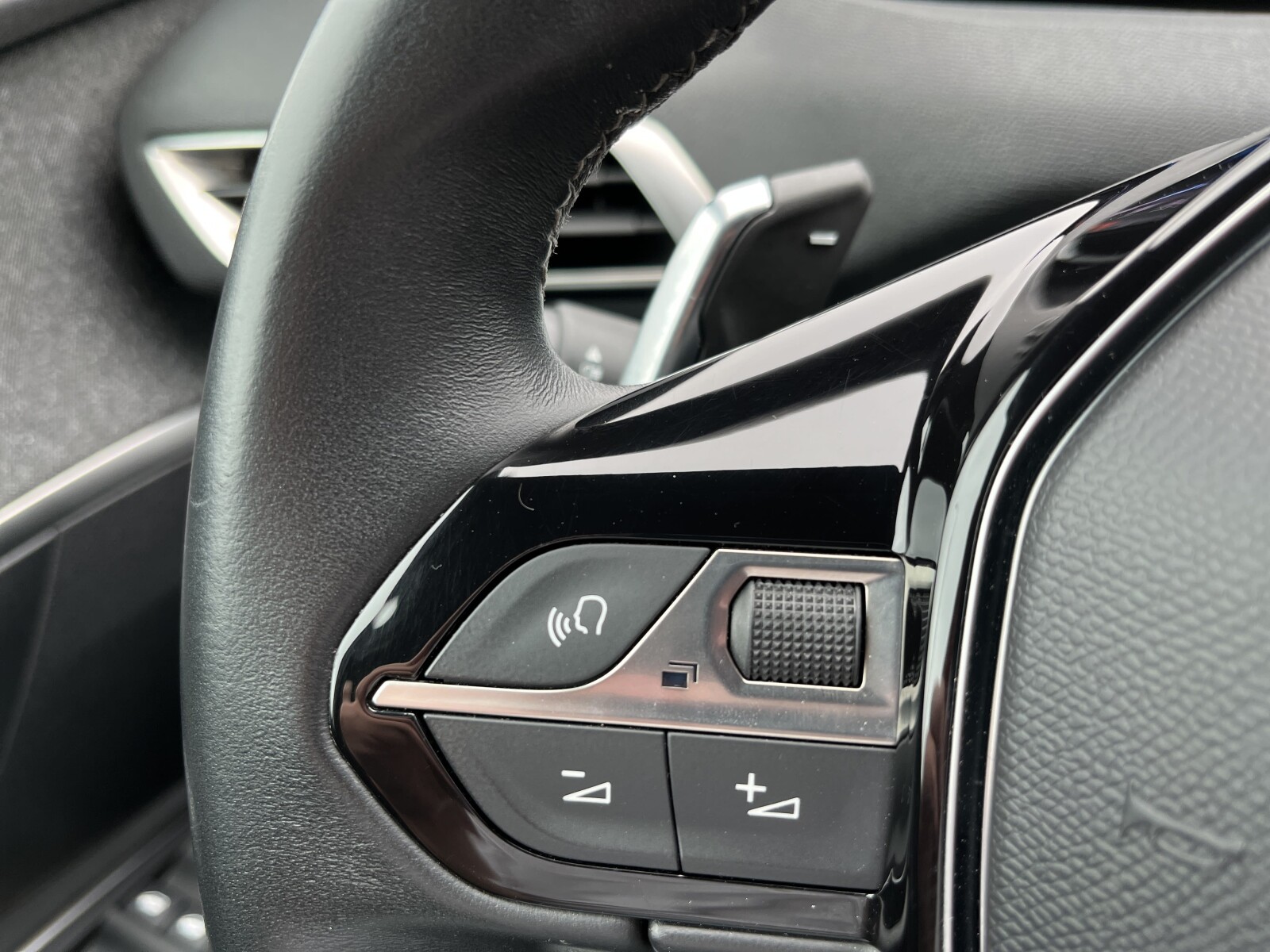 Peugeot 3008 - zdjęcie 24