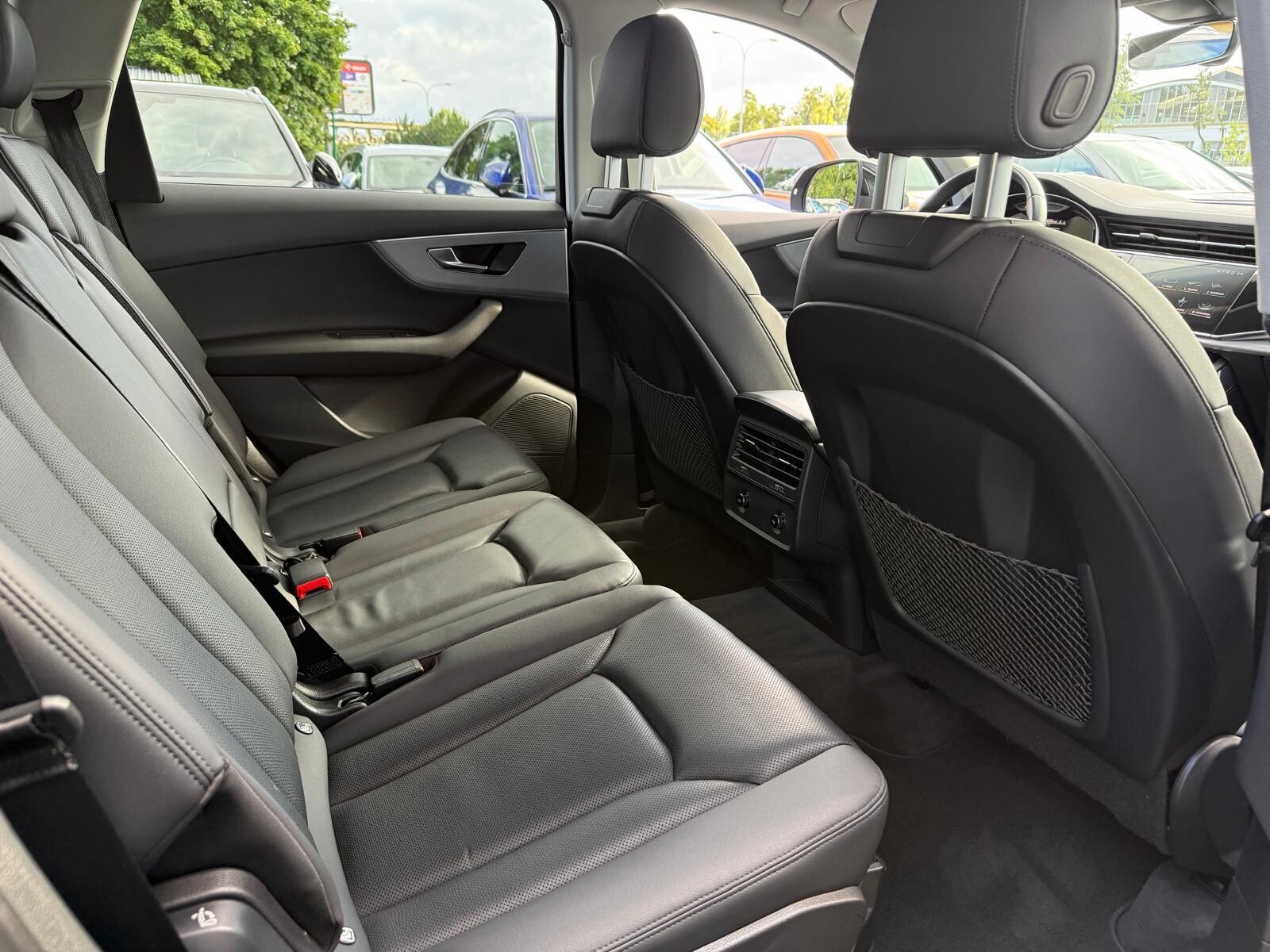 Audi Q7 - zdjęcie 18