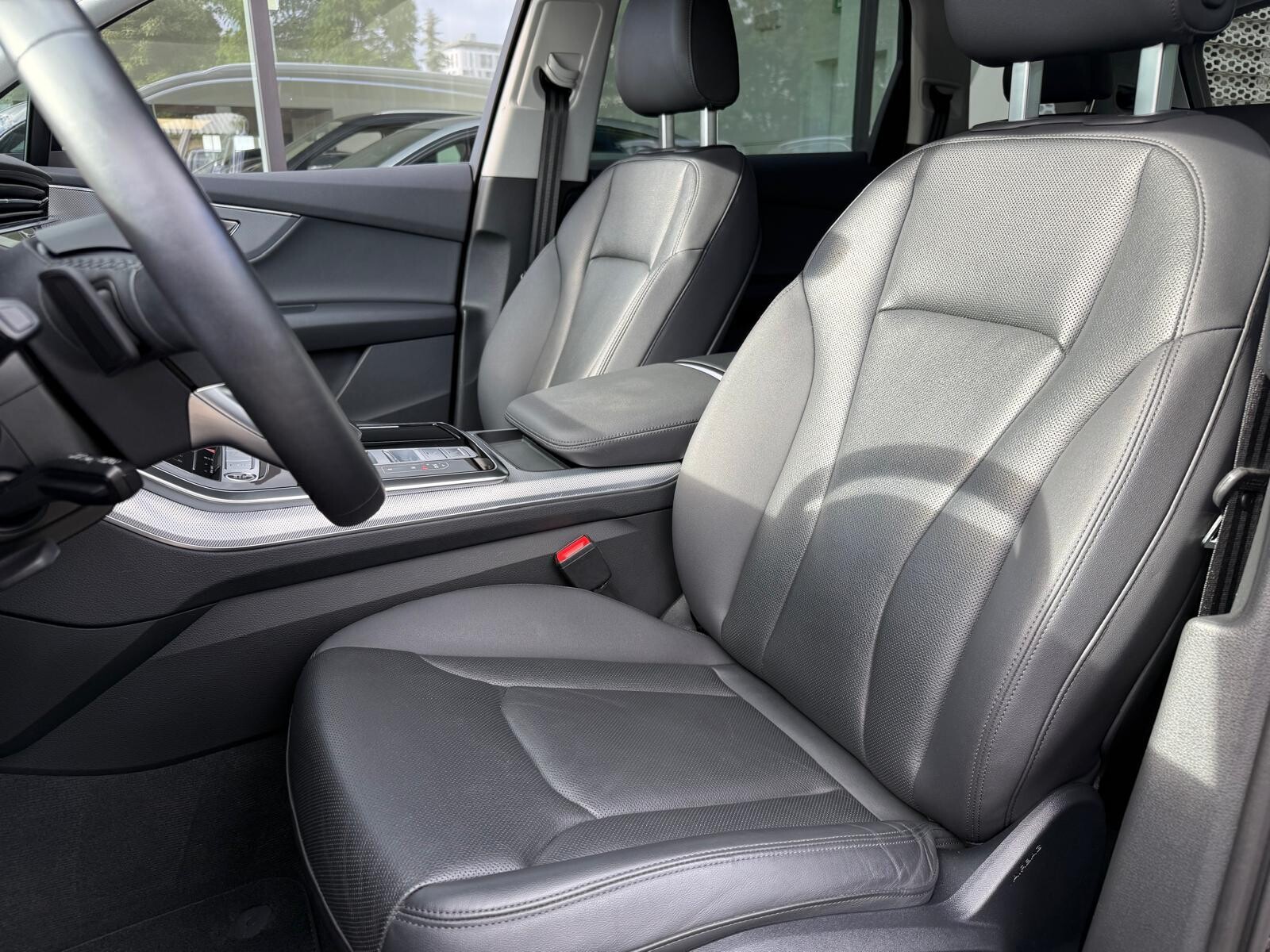 Audi Q7 - zdjęcie 16
