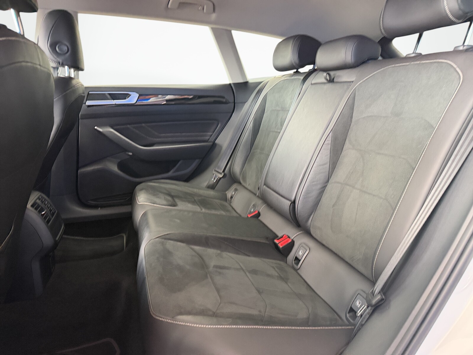 Volkswagen Arteon Shooting Brake - zdjęcie 14