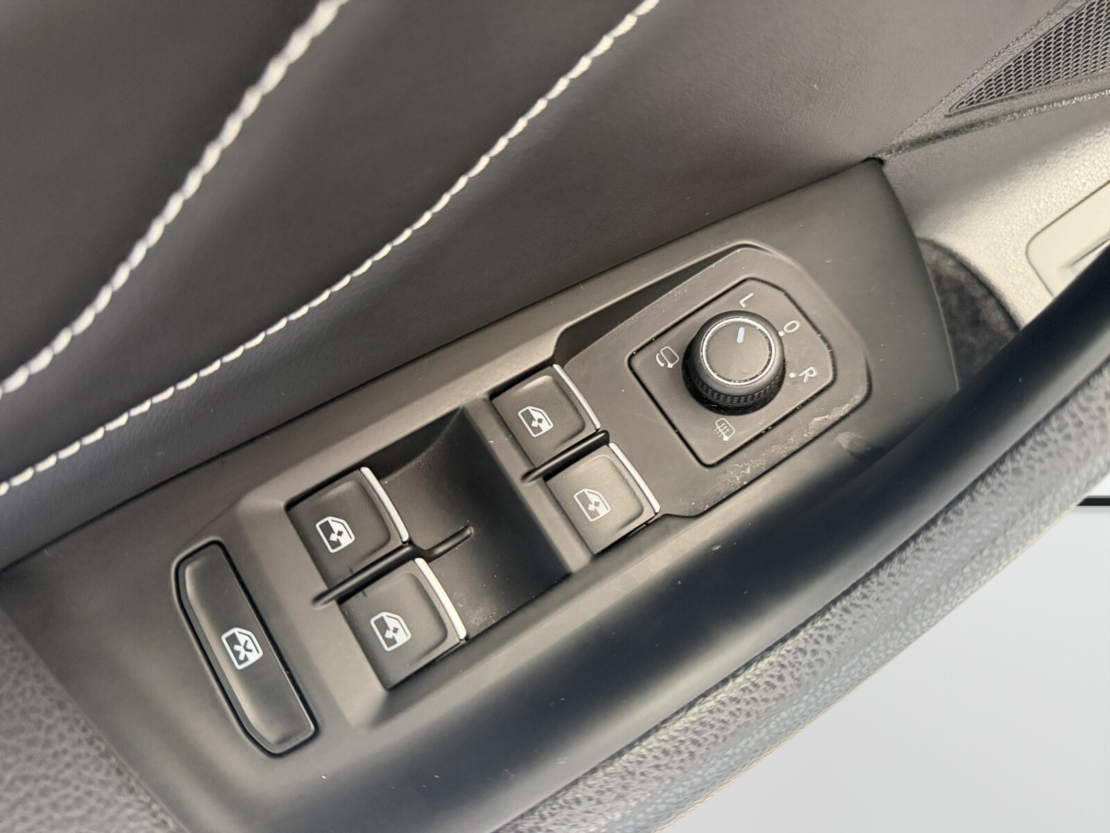 Volkswagen Arteon Shooting Brake - zdjęcie 12