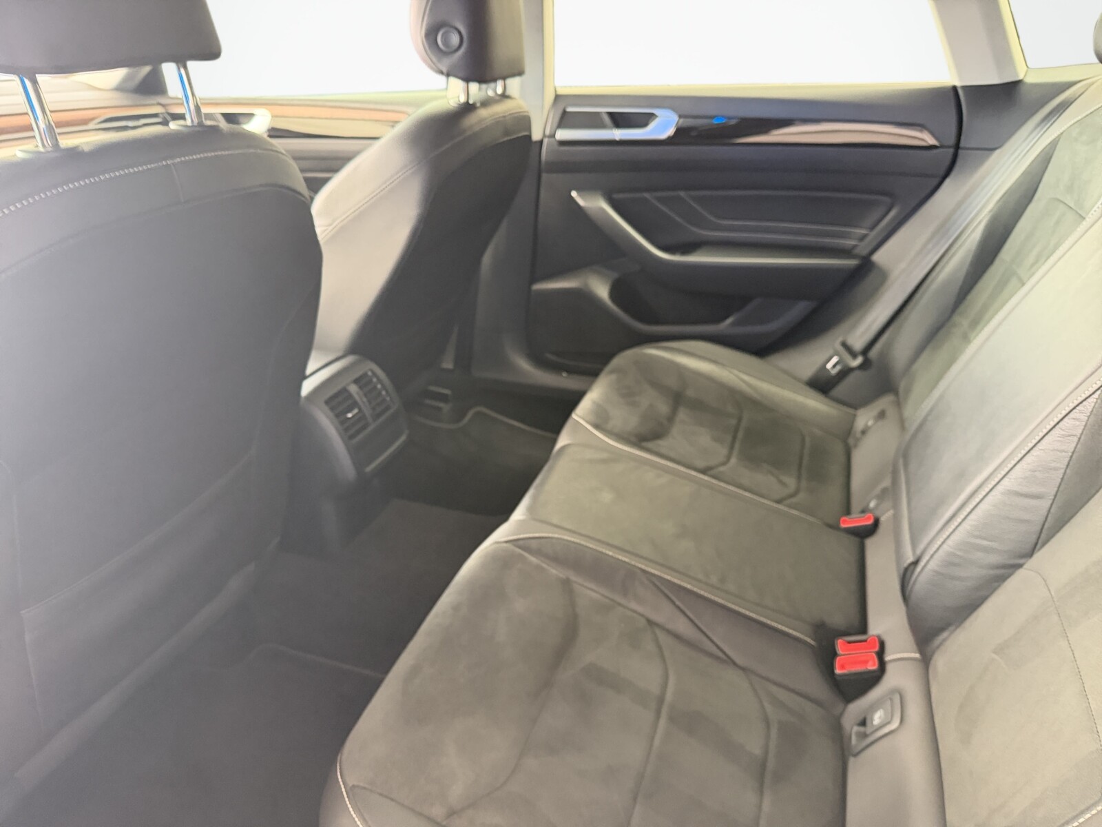 Volkswagen Arteon Shooting Brake - zdjęcie 13