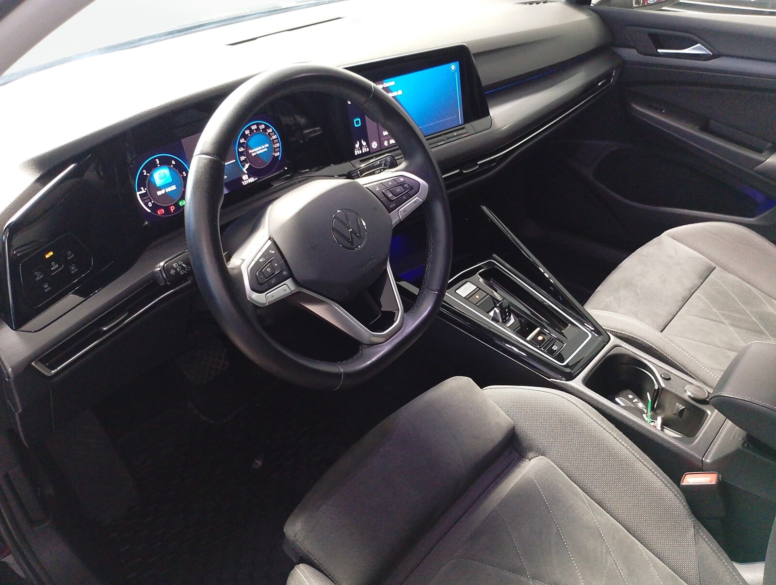 Volkswagen Golf Variant - zdjęcie 9