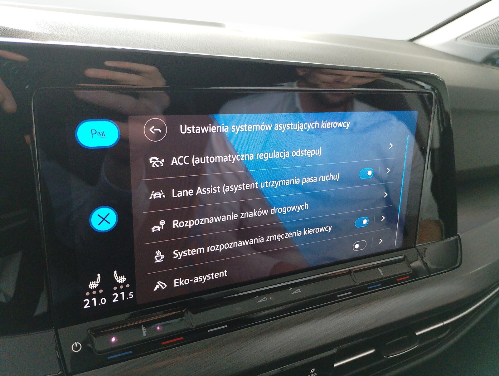 Volkswagen Golf Variant - zdjęcie 28