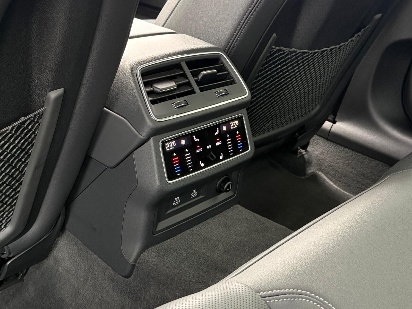 Audi A6 Limousine - zdjęcie 22