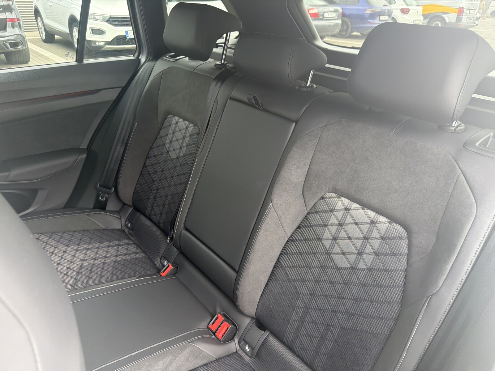 Volkswagen Golf Variant - zdjęcie 28
