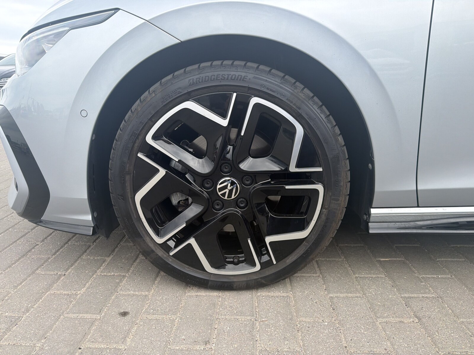 Volkswagen Golf Variant - zdjęcie 30