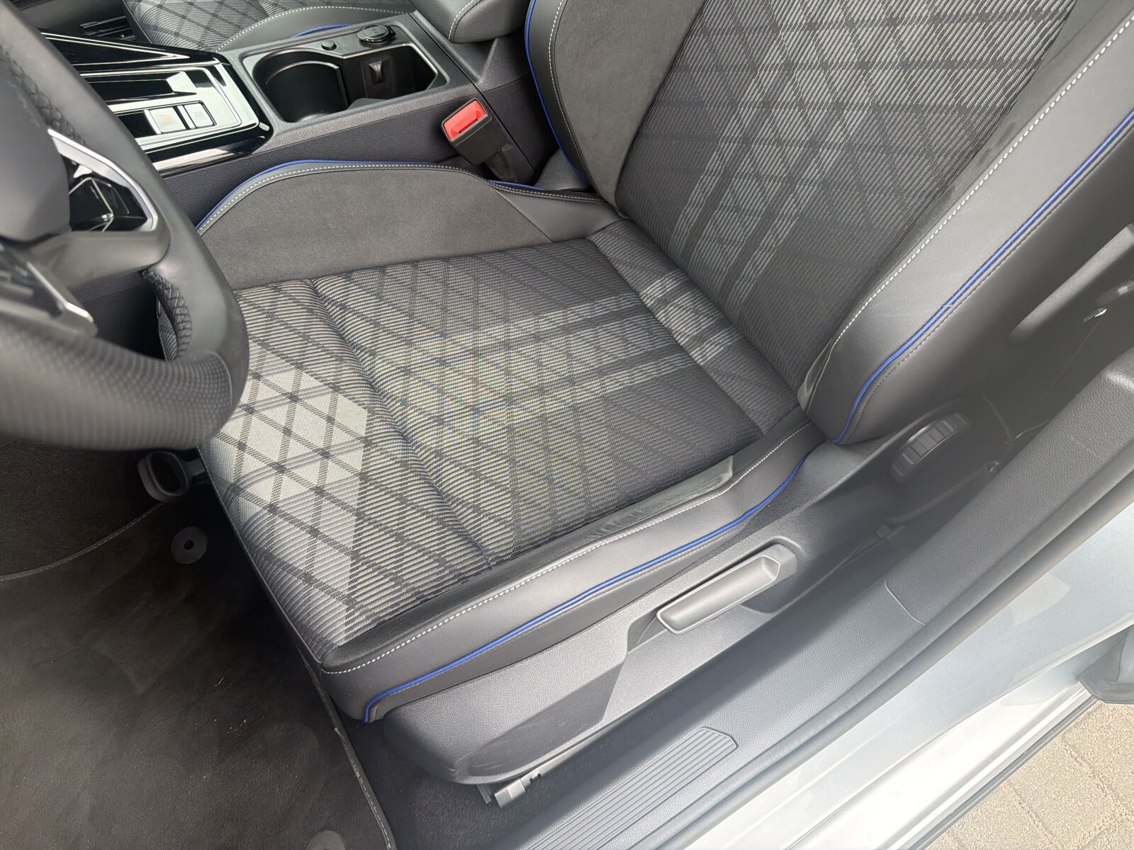 Volkswagen Golf Variant - zdjęcie 12
