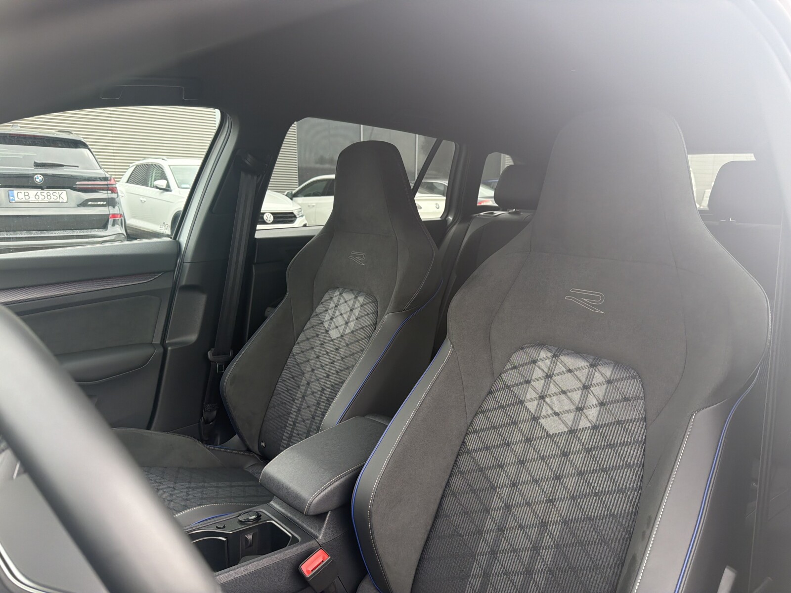 Volkswagen Golf Variant - zdjęcie 11