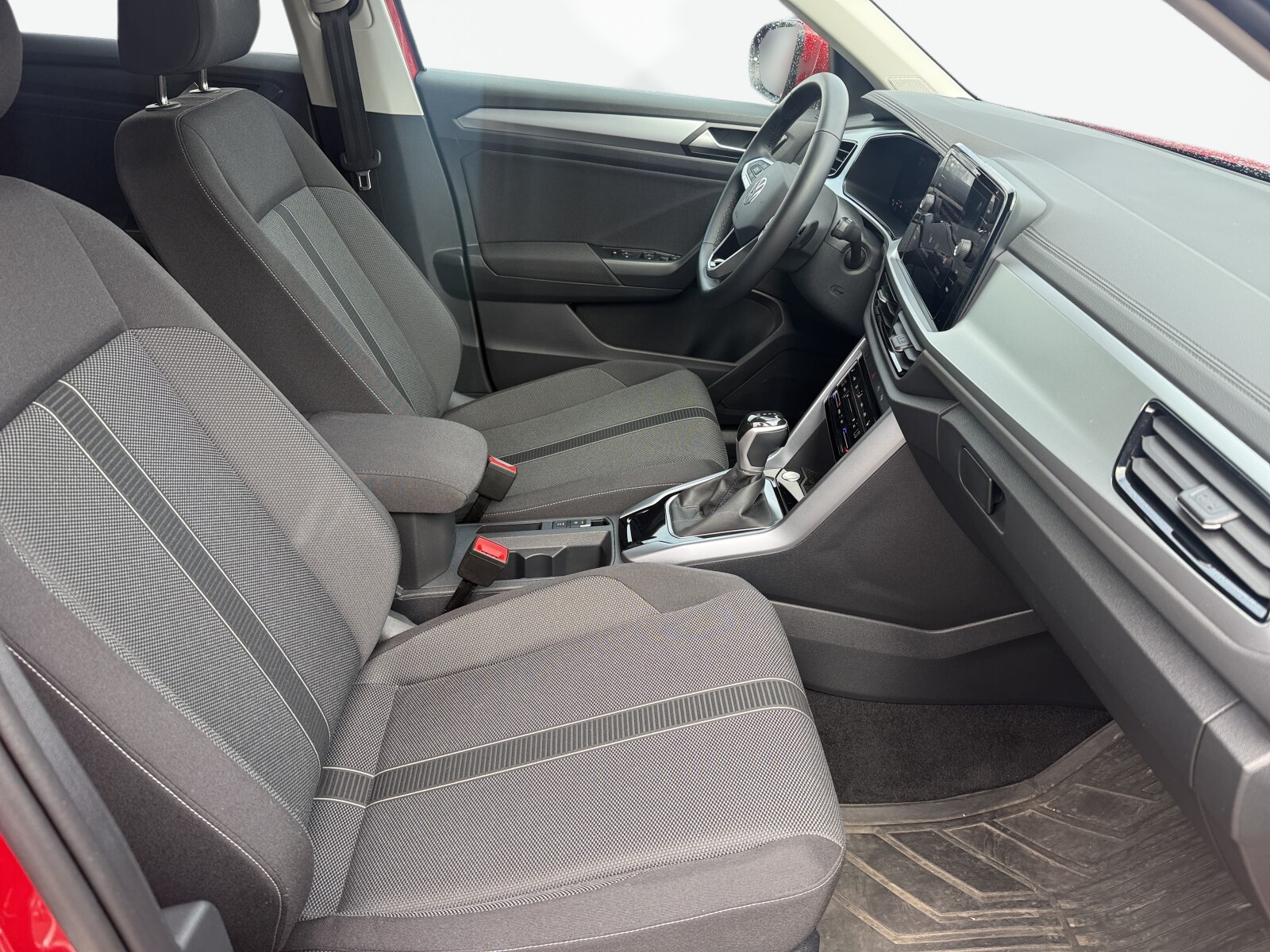 Volkswagen T-Roc - zdjęcie 12