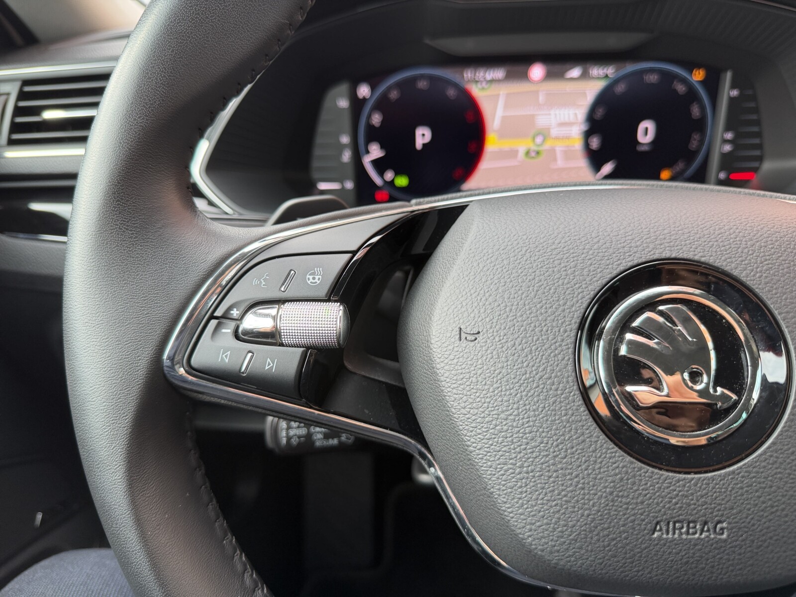 Škoda Superb - zdjęcie 17