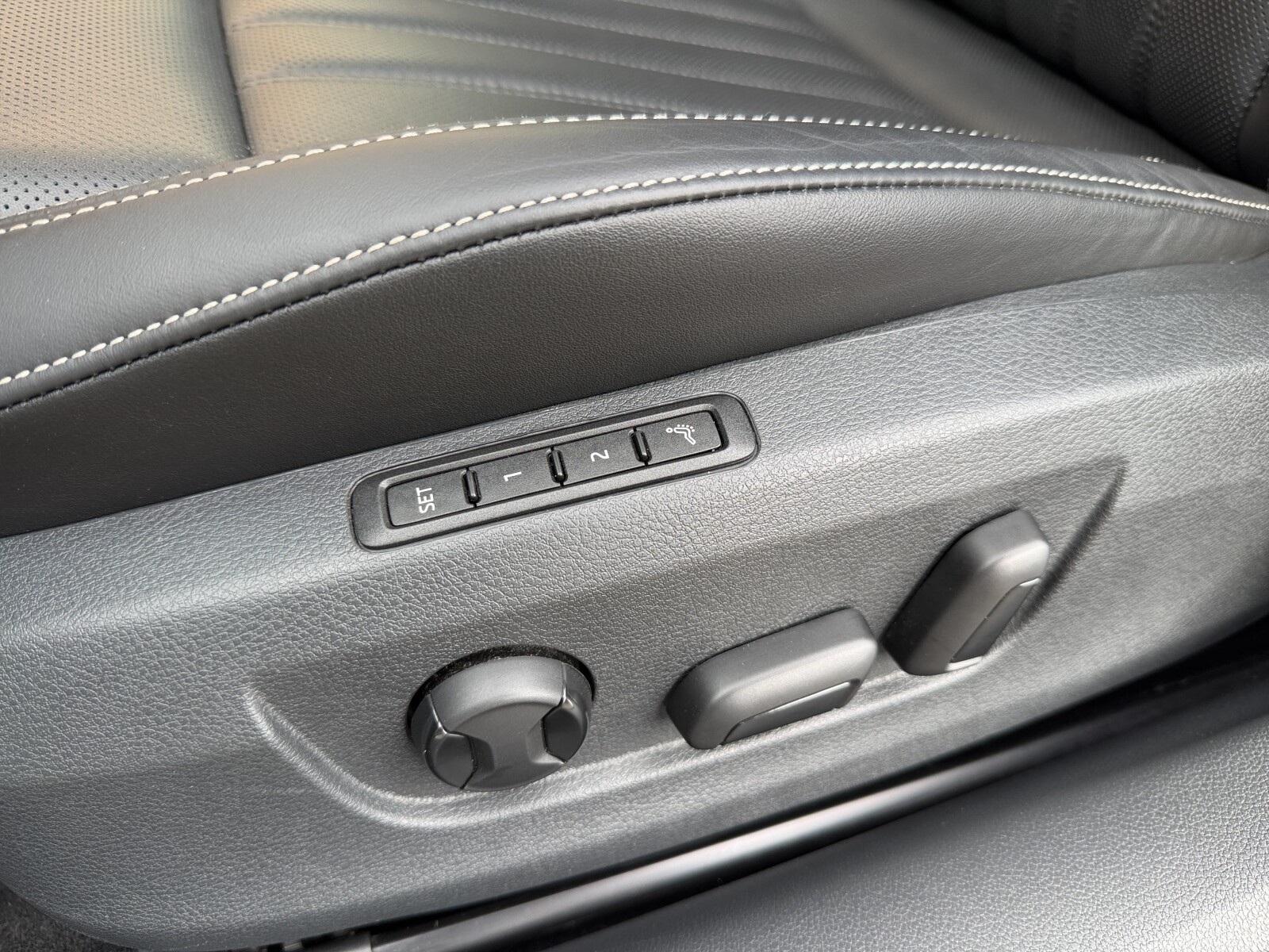 Škoda Superb - zdjęcie 14