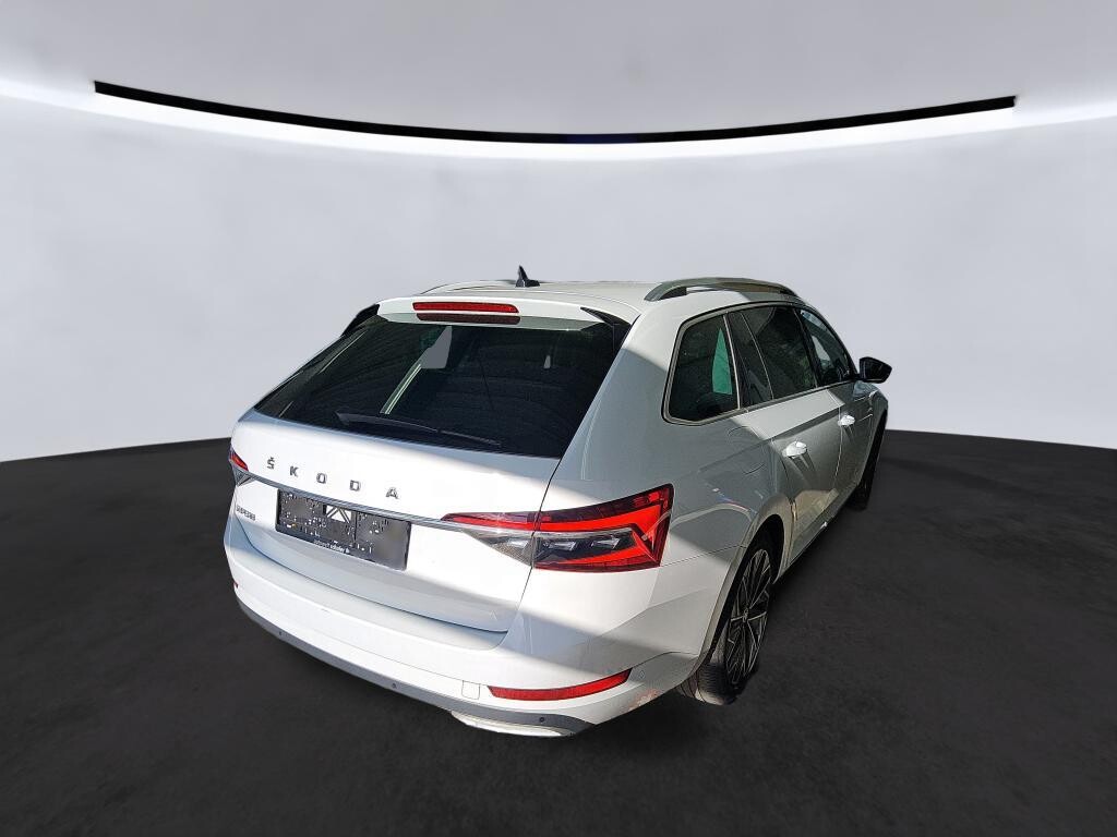 Škoda Superb - zdjęcie 4