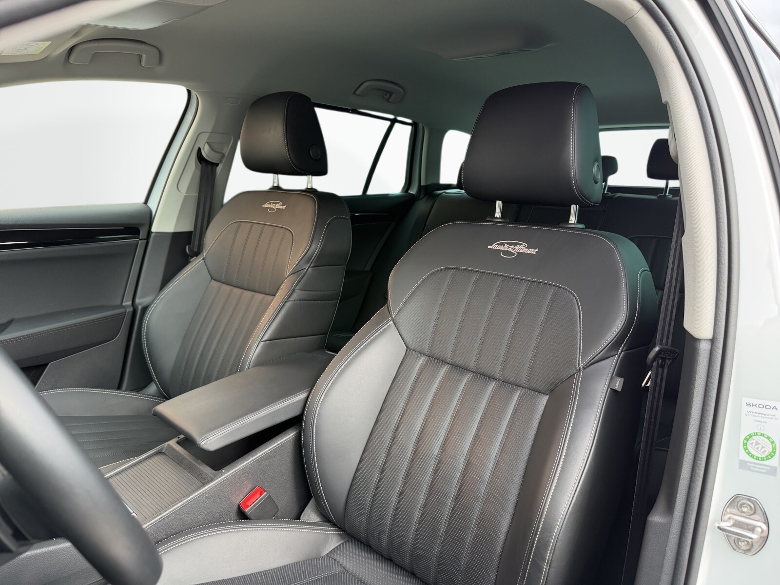 Škoda Superb - zdjęcie 12