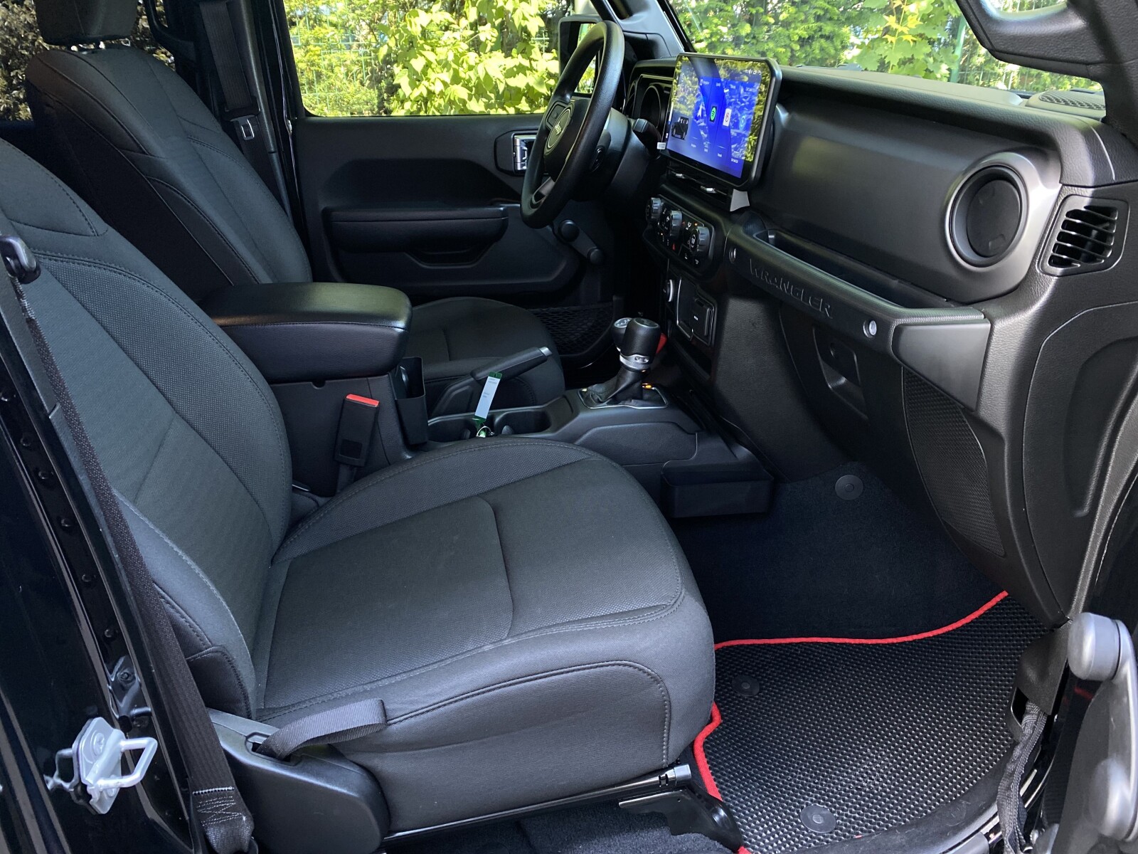 Jeep Wrangler - zdjęcie 20