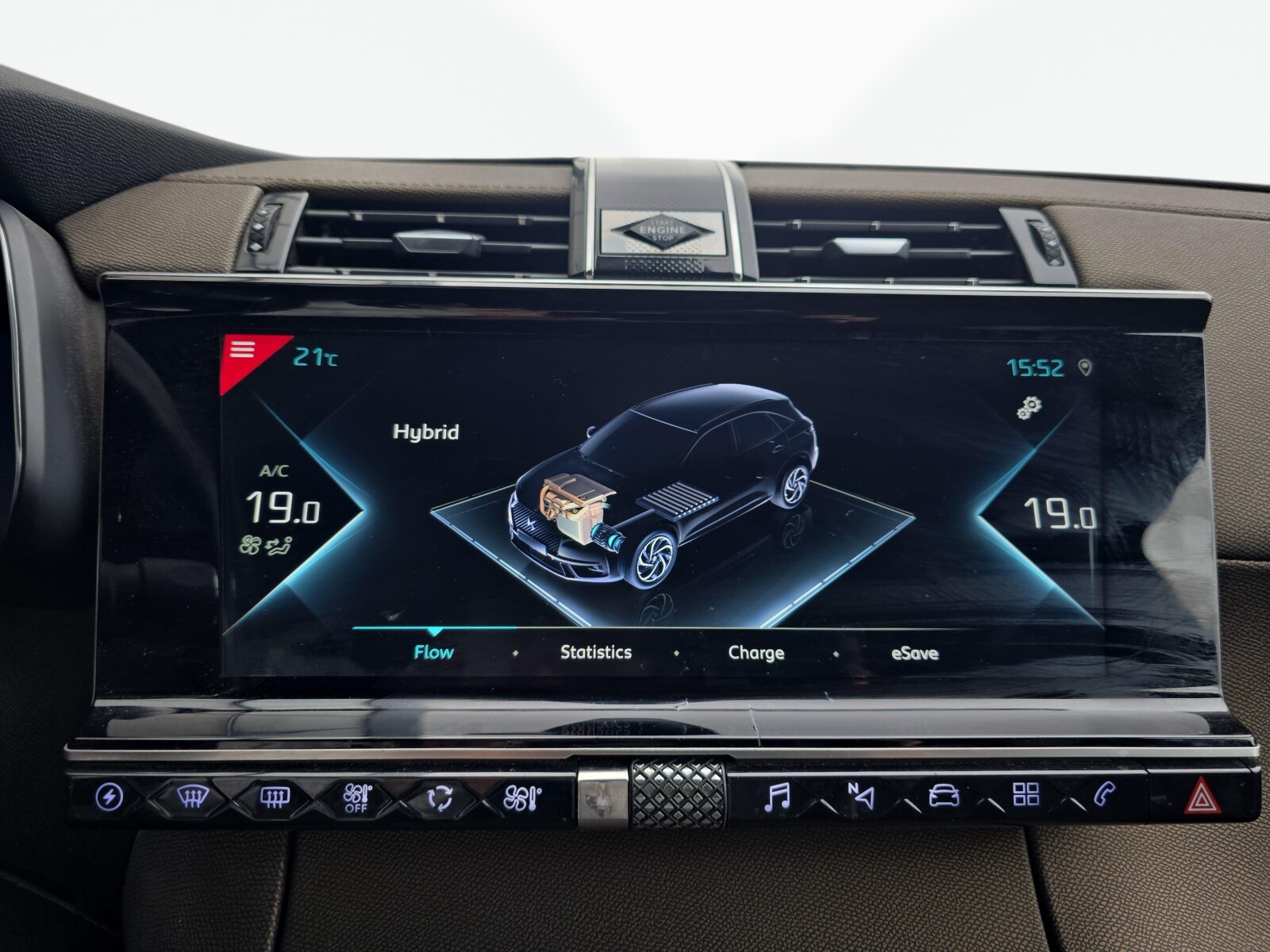 DS Automobiles DS 7 Crossback - zdjęcie 24