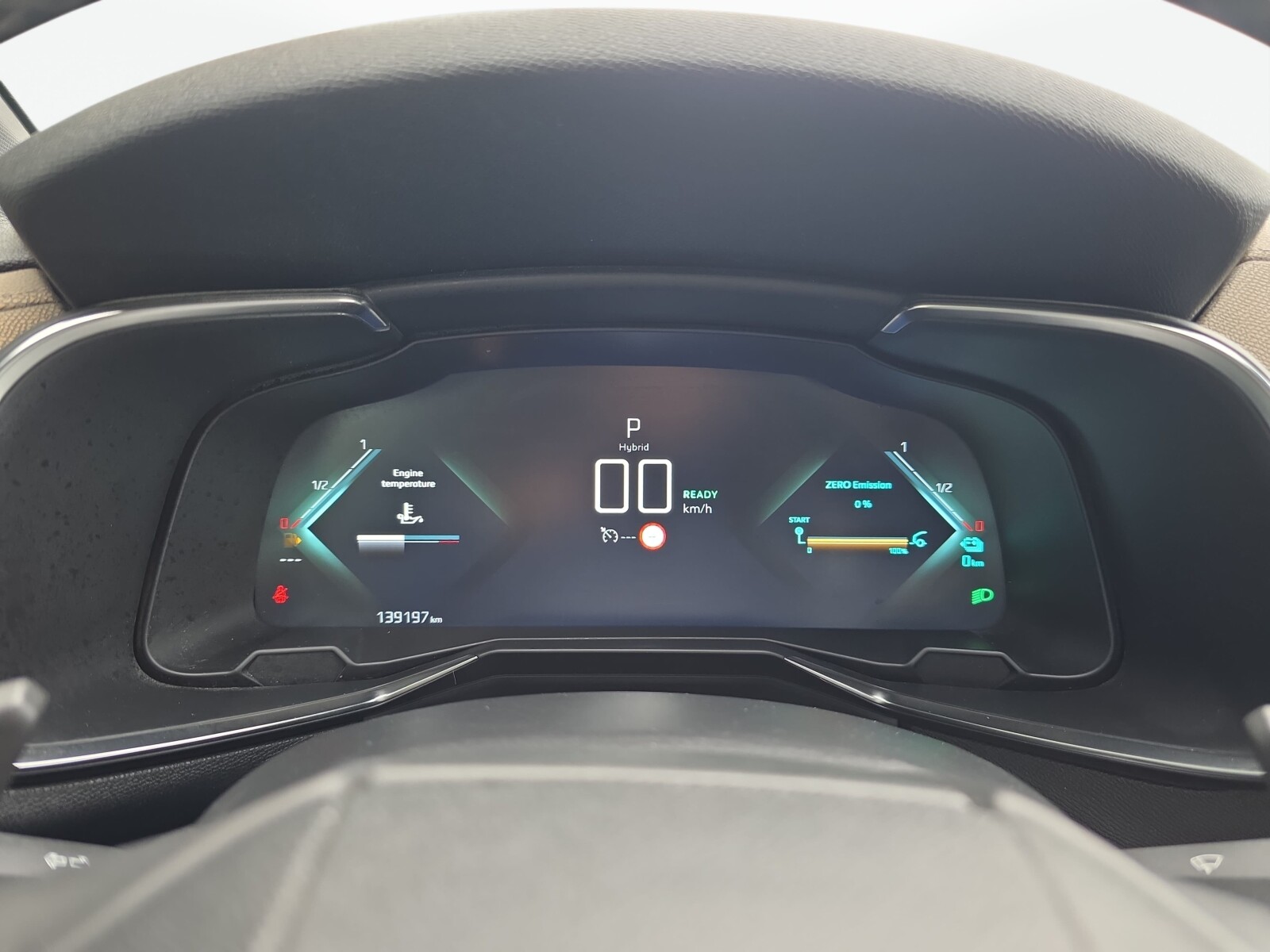 DS Automobiles DS 7 Crossback - zdjęcie 17