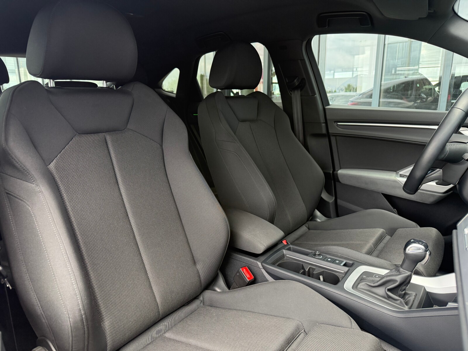 Audi Q3 Sportback - zdjęcie 15