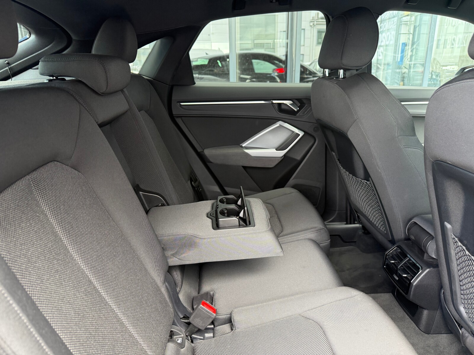 Audi Q3 Sportback - zdjęcie 12
