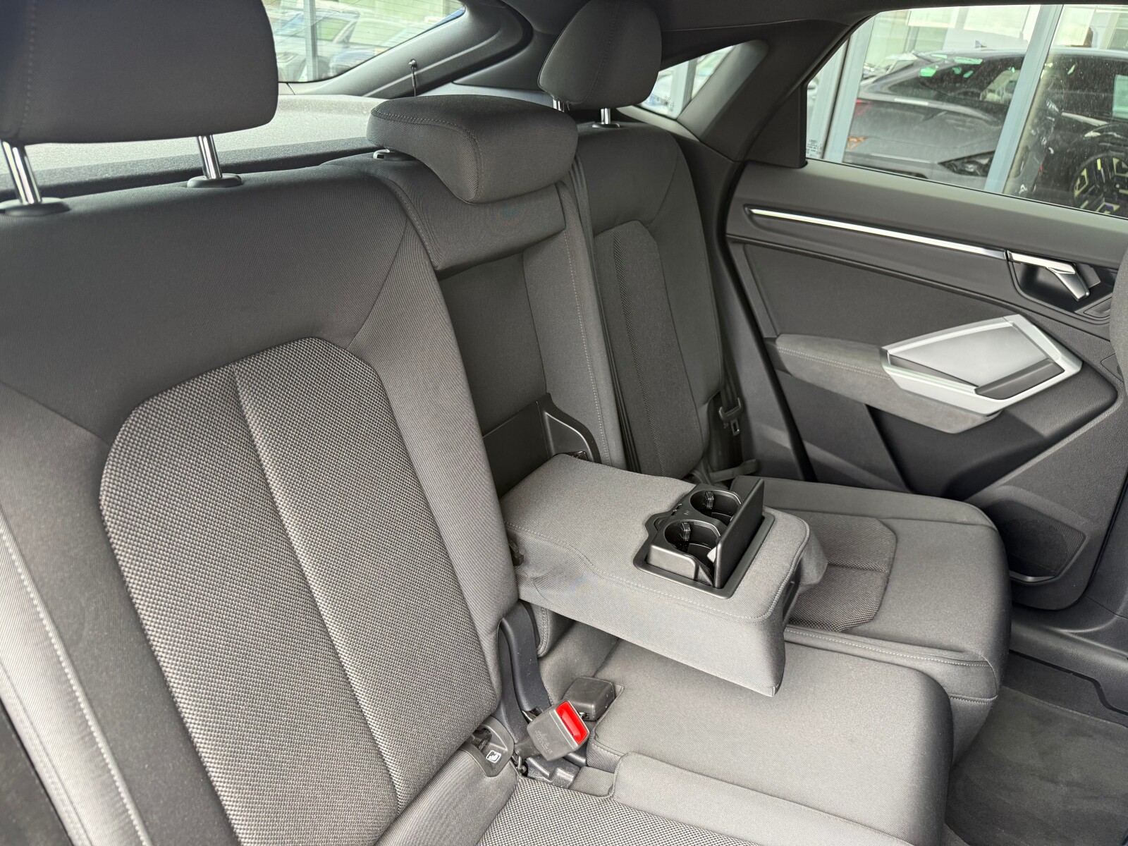 Audi Q3 Sportback - zdjęcie 13