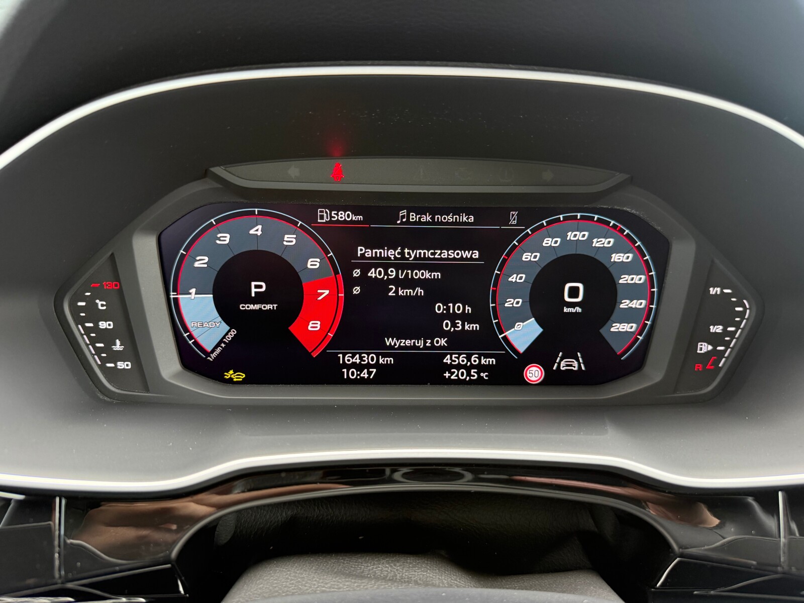 Audi Q3 Sportback - zdjęcie 20