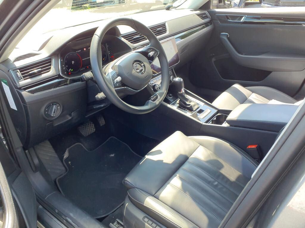 Škoda Superb - zdjęcie 6