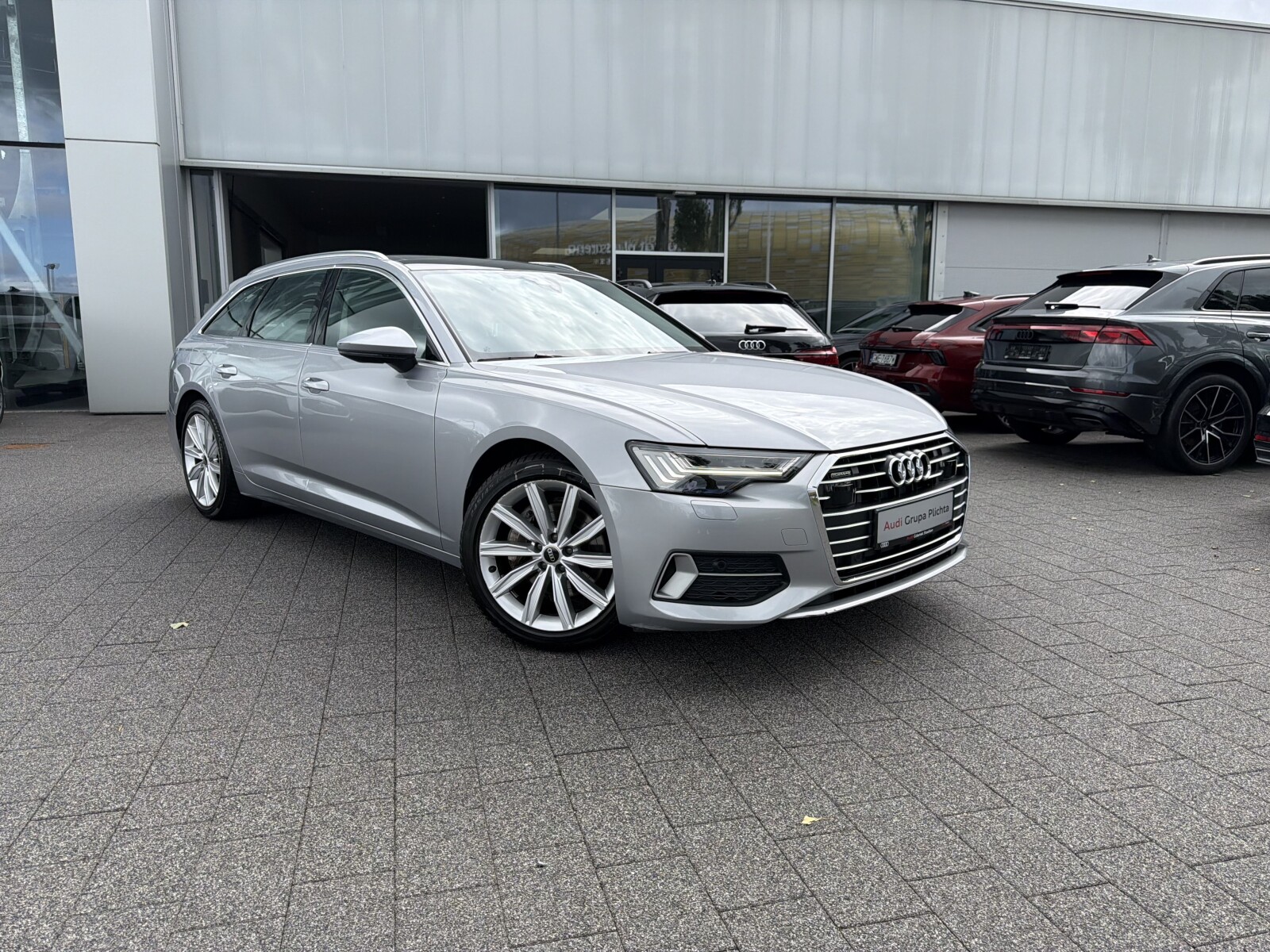 Audi A6 Avant - zdjęcie 9