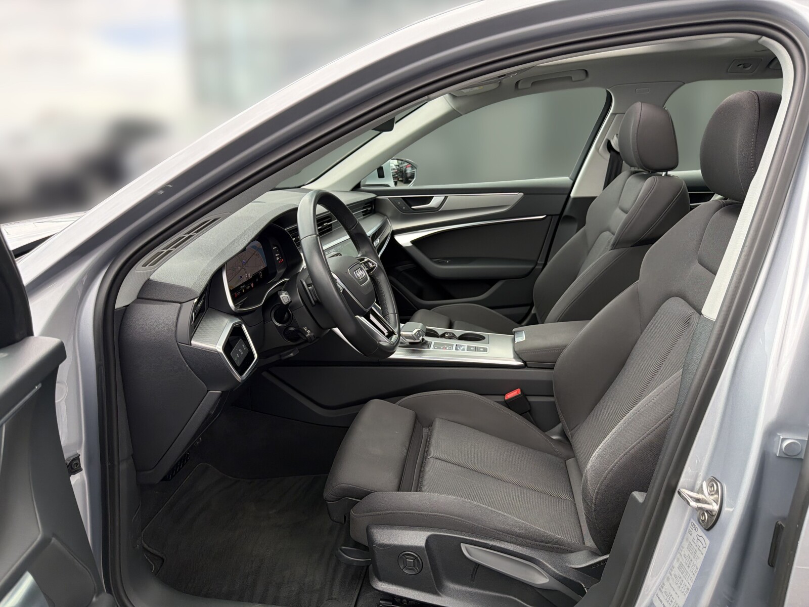 Audi A6 Avant - zdjęcie 13