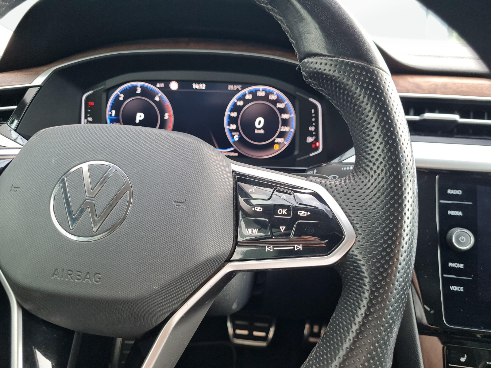 Volkswagen Arteon Shooting Brake - zdjęcie 15