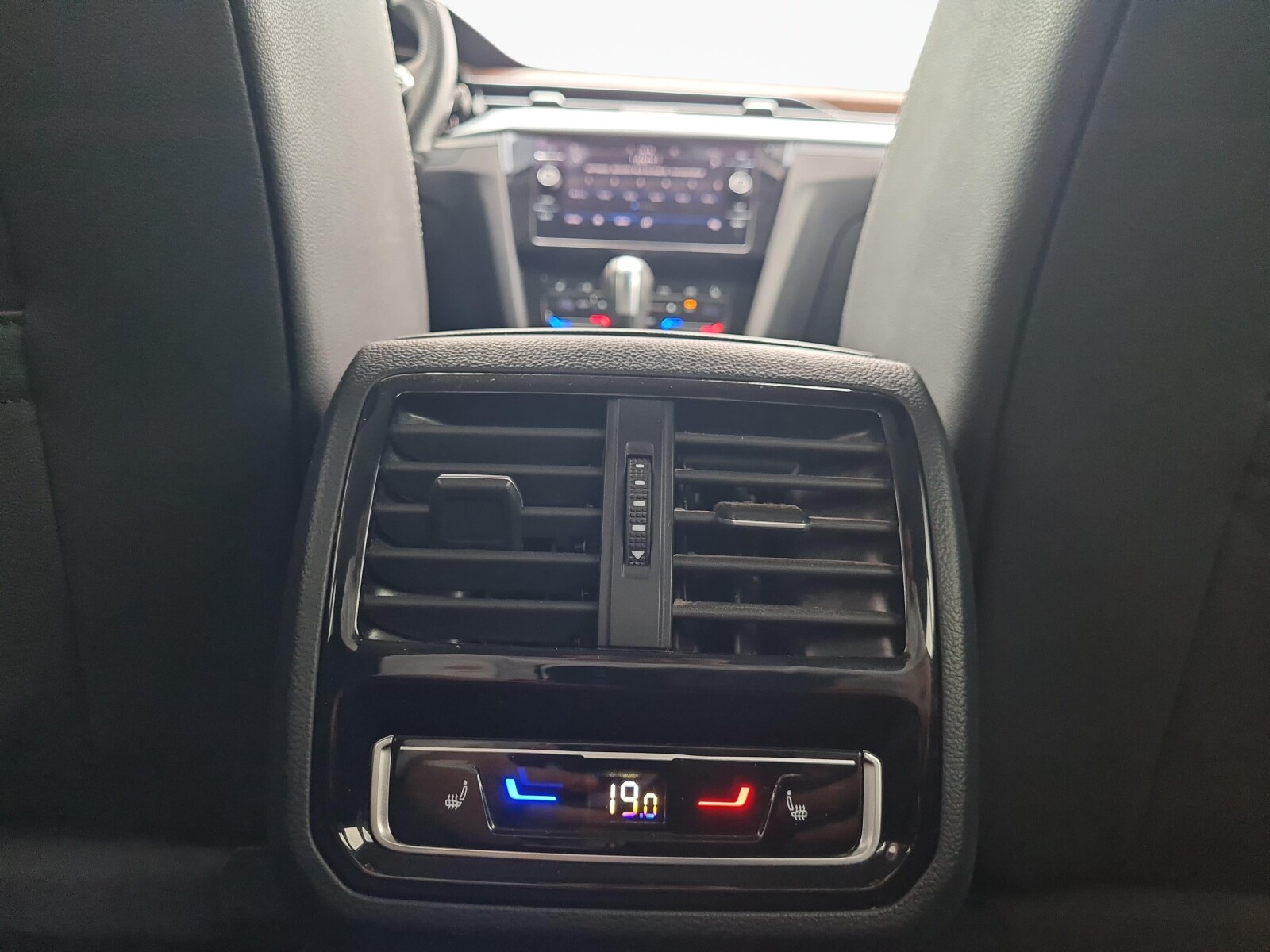 Volkswagen Arteon Shooting Brake - zdjęcie 31