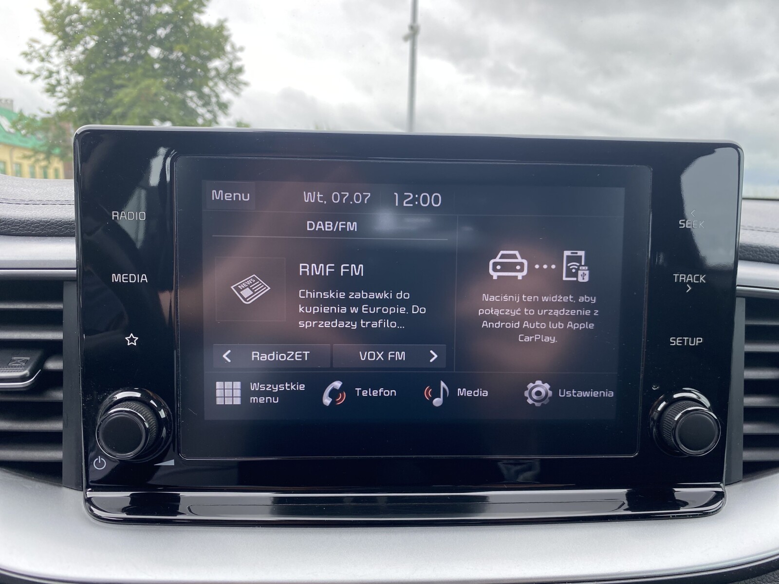 Kia Ceed - zdjęcie 22