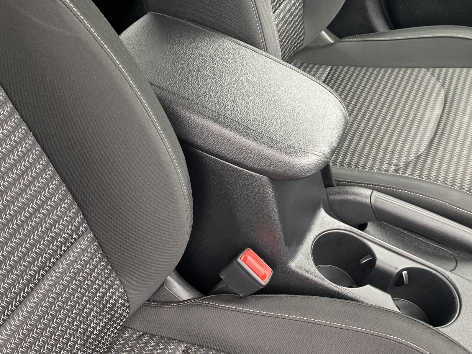 Kia Ceed - zdjęcie 15