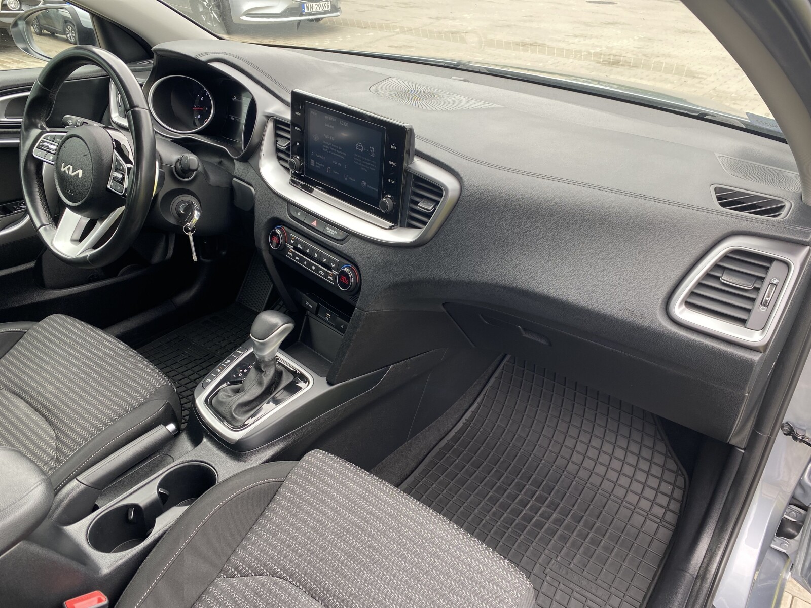 Kia Ceed - zdjęcie 16