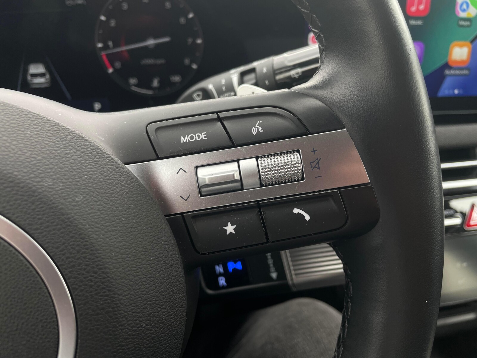 Hyundai Tucson - zdjęcie 24